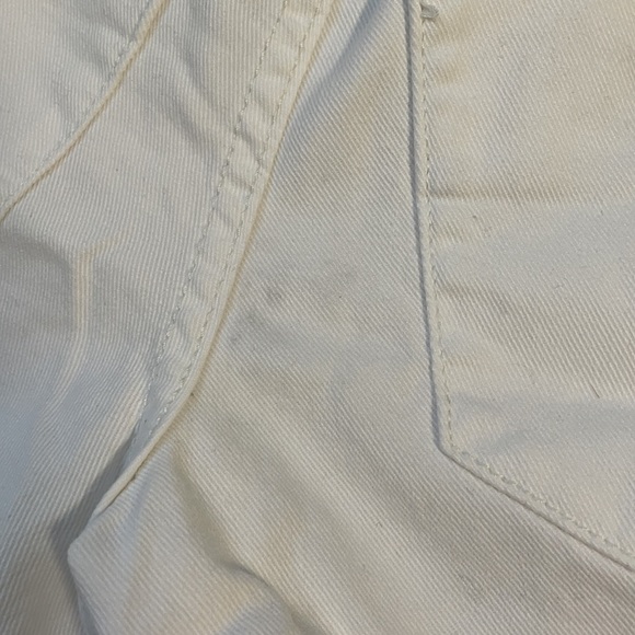 Mossimo Mid Rise White Cuffed Jean Shorts SZ 2 - Picture 9 of 9